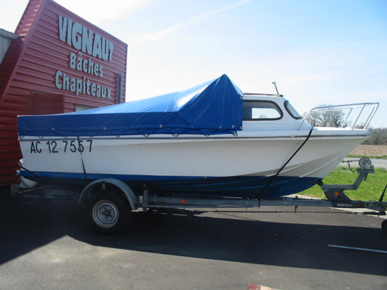 Bâche de bateau